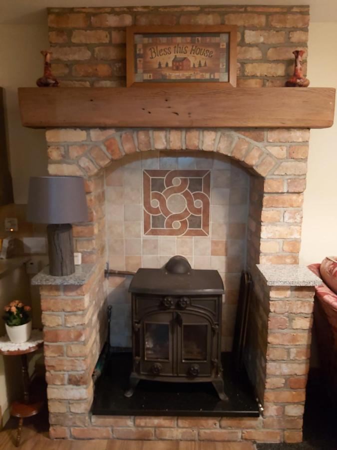 Lovely 2-Bed Cottage At The Foot Of The Mournes Нюри Екстериор снимка